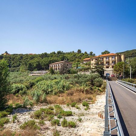 Albergo Ristorante San Matteo San Bartolomeo Al Mare Zewnętrze zdjęcie