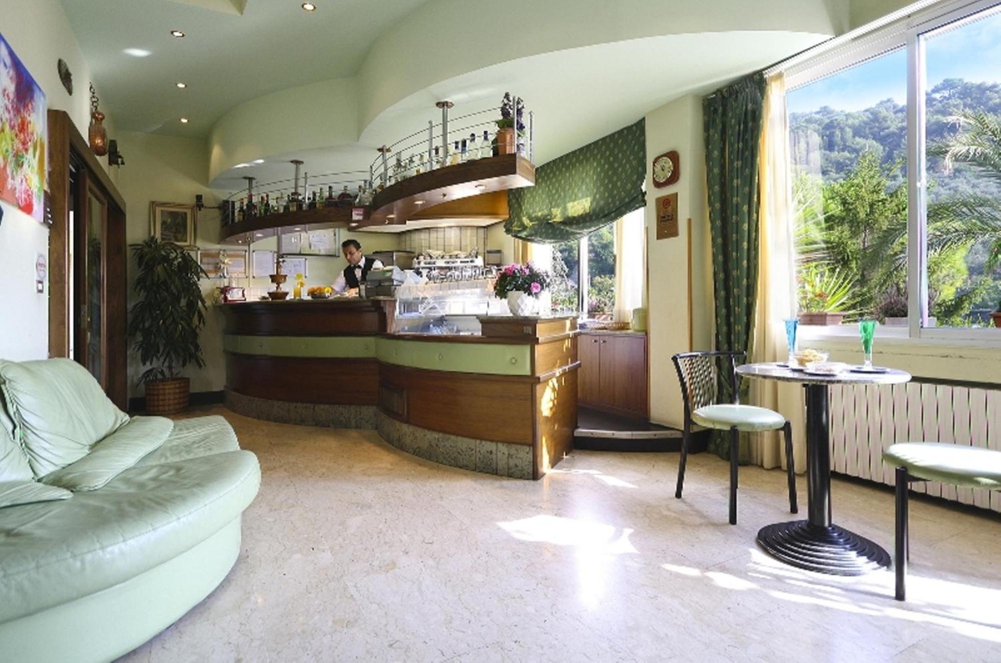 Albergo Ristorante San Matteo San Bartolomeo Al Mare Zewnętrze zdjęcie