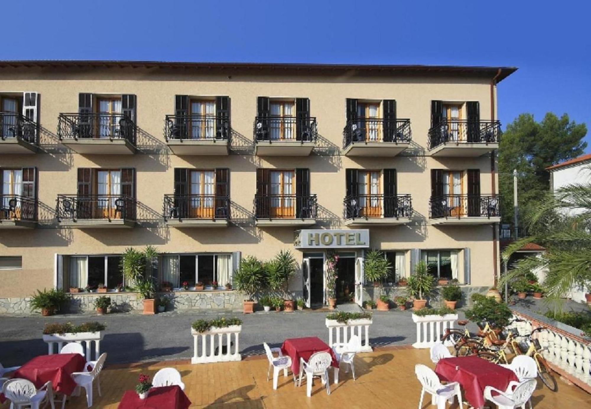 Albergo Ristorante San Matteo San Bartolomeo Al Mare Zewnętrze zdjęcie