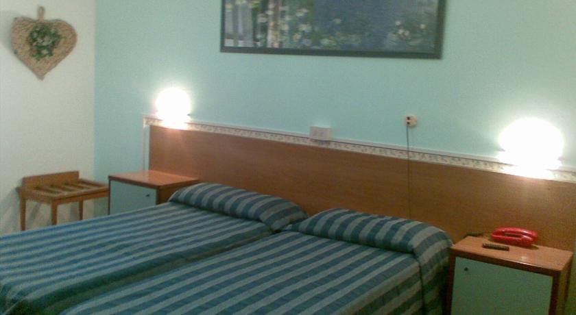 Albergo Ristorante San Matteo San Bartolomeo Al Mare Zewnętrze zdjęcie